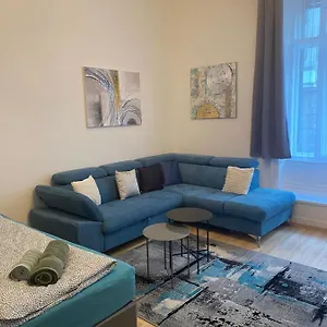 Blue Danube Downtown With Free Parking Apartmán